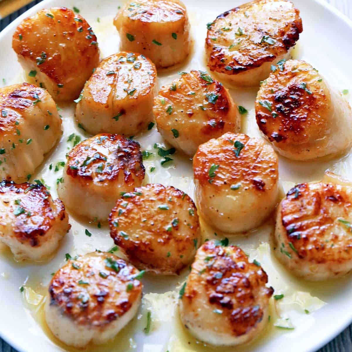 Buttery Seared Scallops