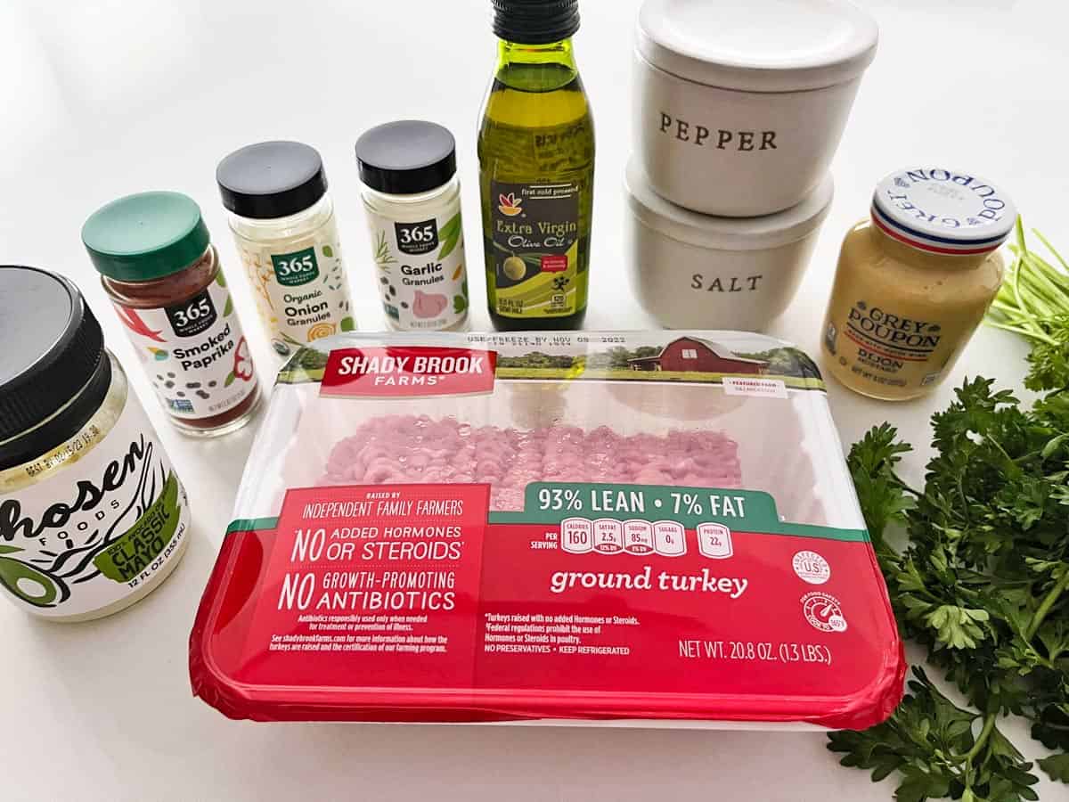 The ingredients needed to cook turkey burgers. 