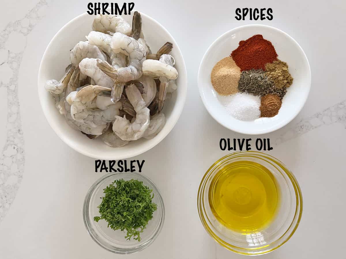 The ingredients needed to make sautéed shrimp.