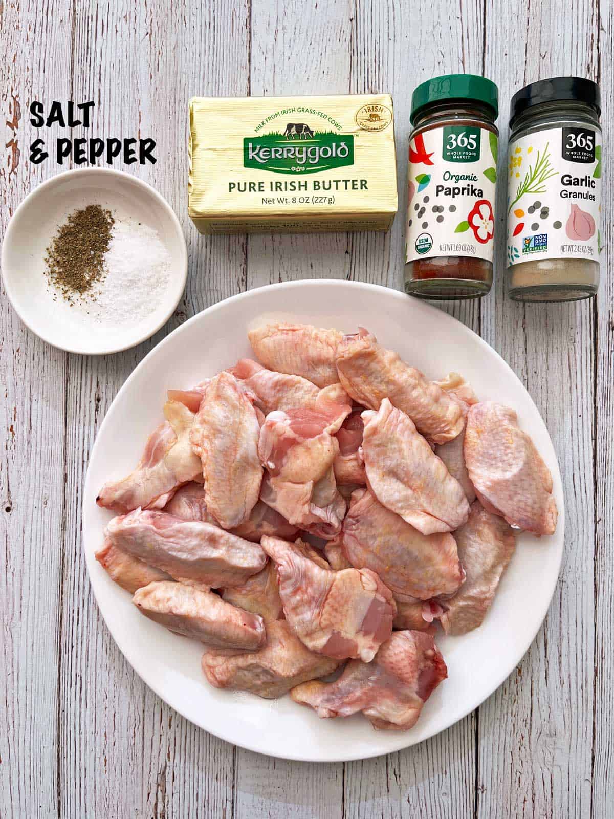 The ingredients needed to bake wings in the oven.