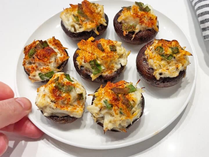 The mushrooms are served.