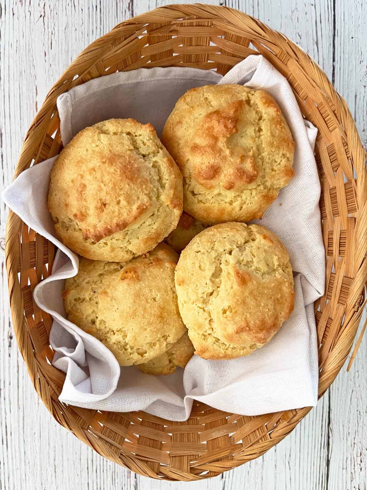 Keto biscuits are served in a basket.