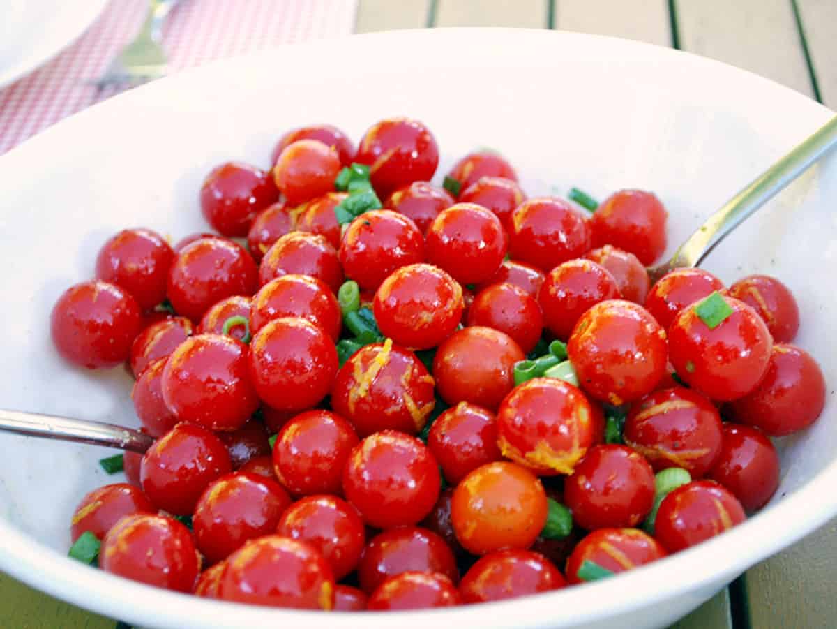 Cherry tomato salad with whole tomatoes.