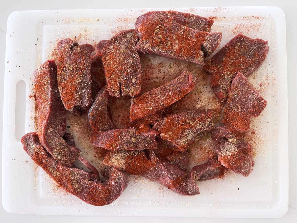 Beef heart slices were seasoned with spices.