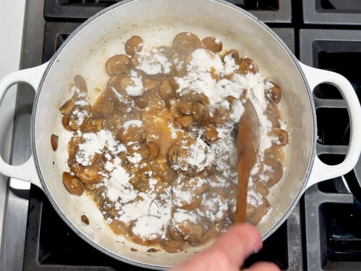 Adding flour to the pot.