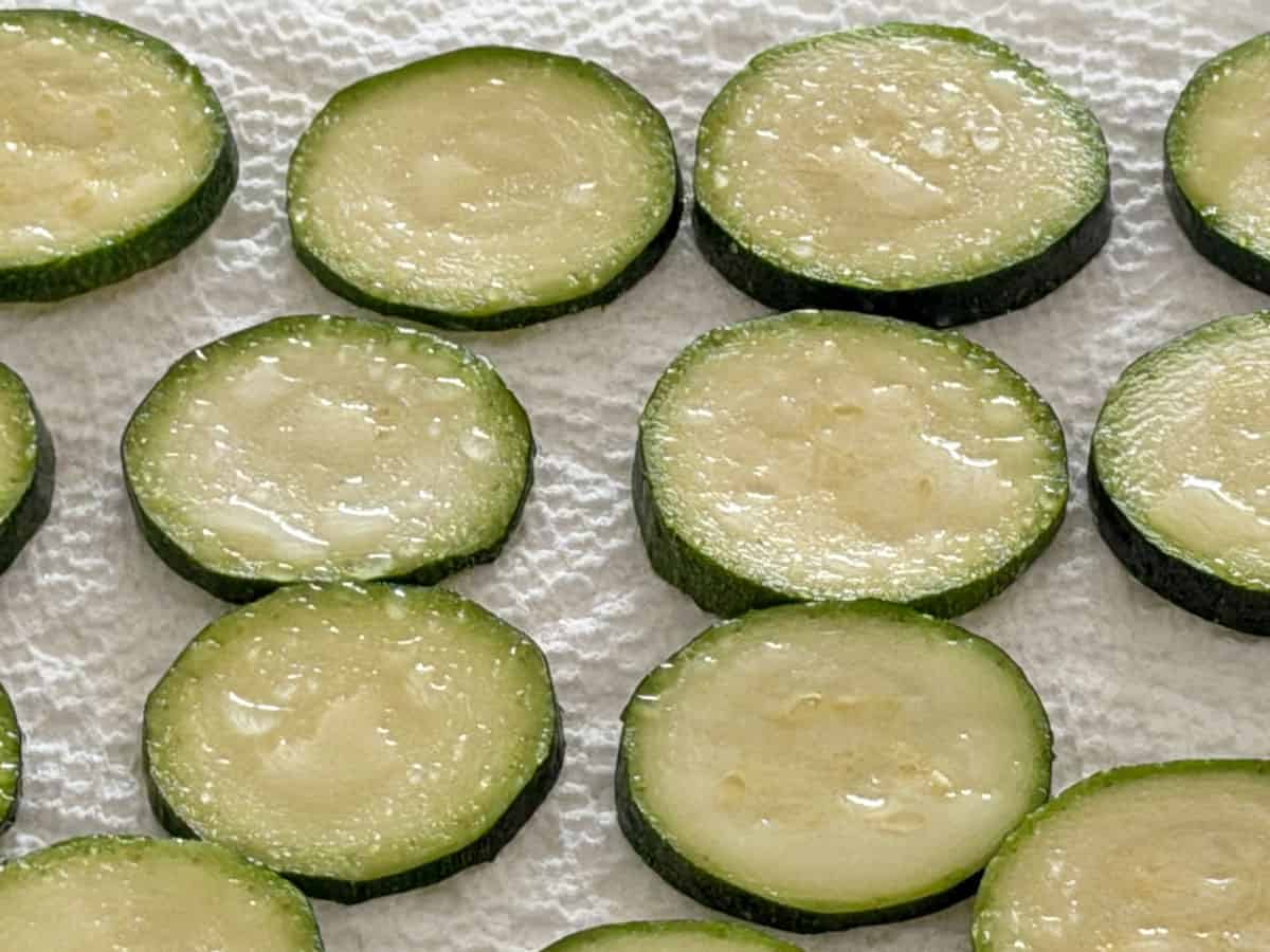Water droplets on the zucchini.